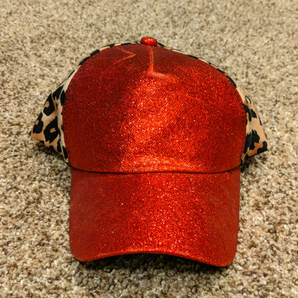 Women's glitter and leopard hat